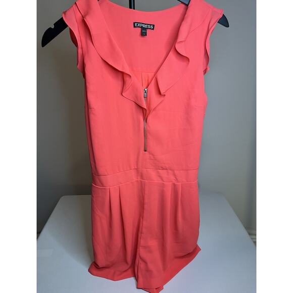 Express Sleeveless Romper Sz Small With Ruffled Collar And Zipper - Picture 5 of 7